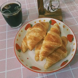 ครัวซองต์ 1 ชุด 3 ชิ้น