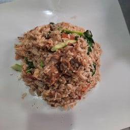 บะหมี่ผัดหมูตุ๋น