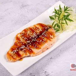 ปลาแซลมอนย่างซีอิ๊ว