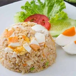 ข้าวผัดไข่เค็ม