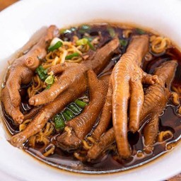 ก๋วยเตี๋ยวตีนไก่