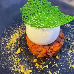 BURRATA  E POMODORI