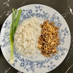 ข้าวราดกระเทียม