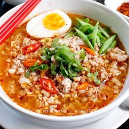 มาม่าต้มยำหมูสับ+ไข่ต้ม