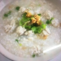 ข้าวต้มหมูสับ