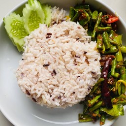 ข้าวราดเครื่องแกง