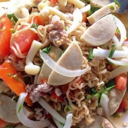 ยำมาม่ารวมมิตร