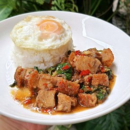 ข้าวราดกะเพรา