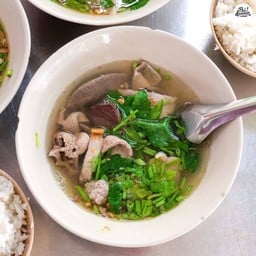 เกาเหลา ต้มเลือดหมู (ทุกอย่าง)