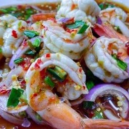 ยำกุ้งสุก