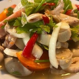 ยำไส้ตัน