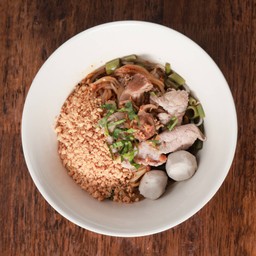 แซ่บแห้งเรือ หมู