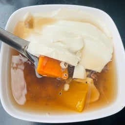 ร้านน้ำเต้าหู้เจ้เกียว1 สี่แยกการุณ