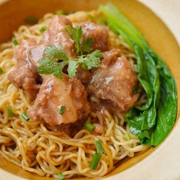 E15 บะหมี่แห้งซี่โครงเต้าซี่