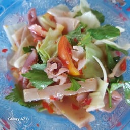ร้าน  ยำ โม มาร์ค