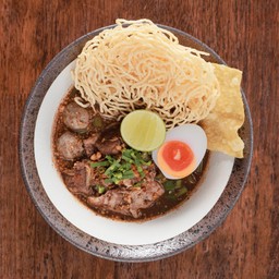 หมี่กรอบน้ำตกต้มยำ