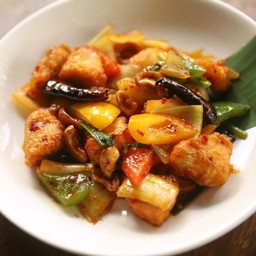 ไก่ผัดเม็ดมะม่วง
