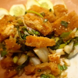 ยำไก่แซ่บ (กับข้าว)