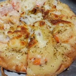 พิชซ่าหน้าทะลักย่านหนองจอก หนองจอก