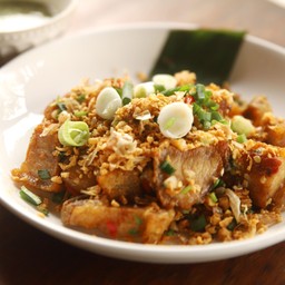 หมูกรอบคั่วพริกเกลือ