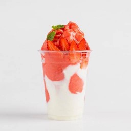 สตรอเบอรี่โยเกิร์ตสมูทตึ้
