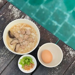 ข้าวต้มหมูสับ เห็ดหอม