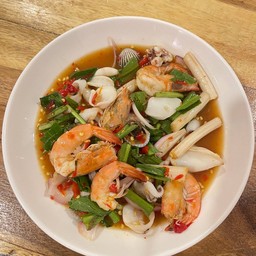 ยำมาม่าทะเล