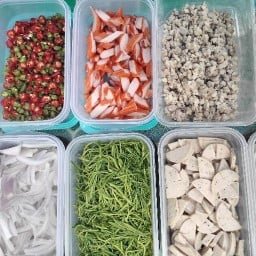 ผัดไทยกุ้งสด & ไข่เจียวบุฟเฟ่ต์ ตลาดเพลินฟู้ตวิลล่า หน้าท็อปเดลี่ คลองถนน