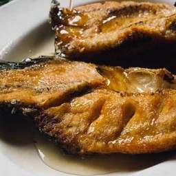 ปลาช่อนทอดน้ำปลา