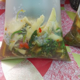 แกงหน่อไม้สด