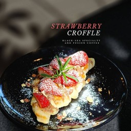 STRAWBERRY CROFFLE