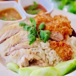 ข้าวมันไก่รวม (ไก่ต้ม+ไก่ทอด)