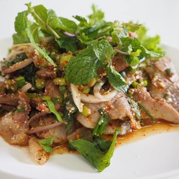 น้ำตกเนื้อ