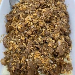 หมูกระเทียม(กับข้าว)