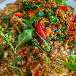 วุ้นเส้นผัดขี้เมา