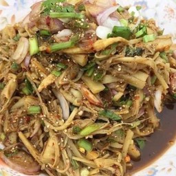 ก้อยหน่อไม้