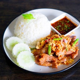 ข้าวหมูเวลทอด-ซอสแจ่ว