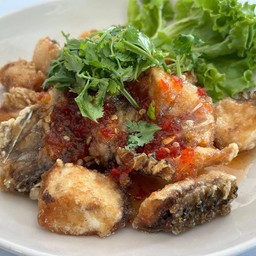 เนื้อปลา กระพง ทอด 3 รส