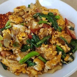 ผัดซีอิ้วหมูหมัก