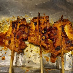 น่องติดสะโพกใหญ่