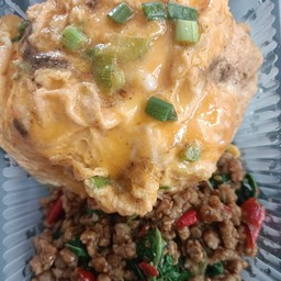 ข้าวกระเพรา+ไข่ข้น