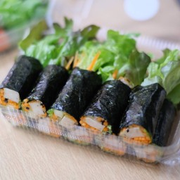 สลัดโรลห่อแผ่นสาหร่าย (ไส้ตามใจ)