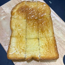 ปังปิ้งเนยนม