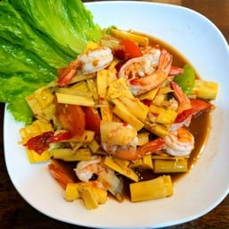 ตำหน่อไม้กุ้ง