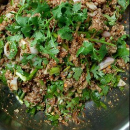 ข้าวลาบหมู