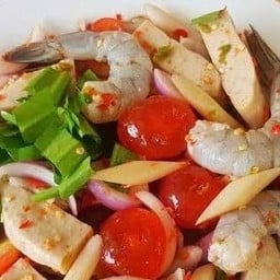 ยำหมูยอไข่แดง+กุ้งสด