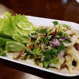 ยำเล็บมือนาง