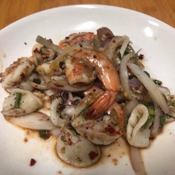 น้ำตกทะเลรวม