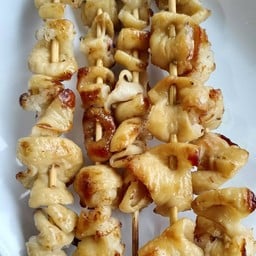 ขนมจีนน้ำเงี้ยว&ข้าวราดแกงกินกับก้อย