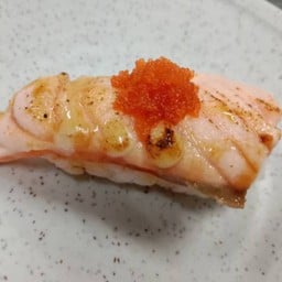 ข้าวปั้นหน้าแซลมอลเบิร์น